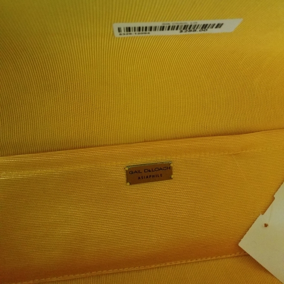 Gail DeLoach  ASIAPHILE Silk Clutch - Picture 9 of 16